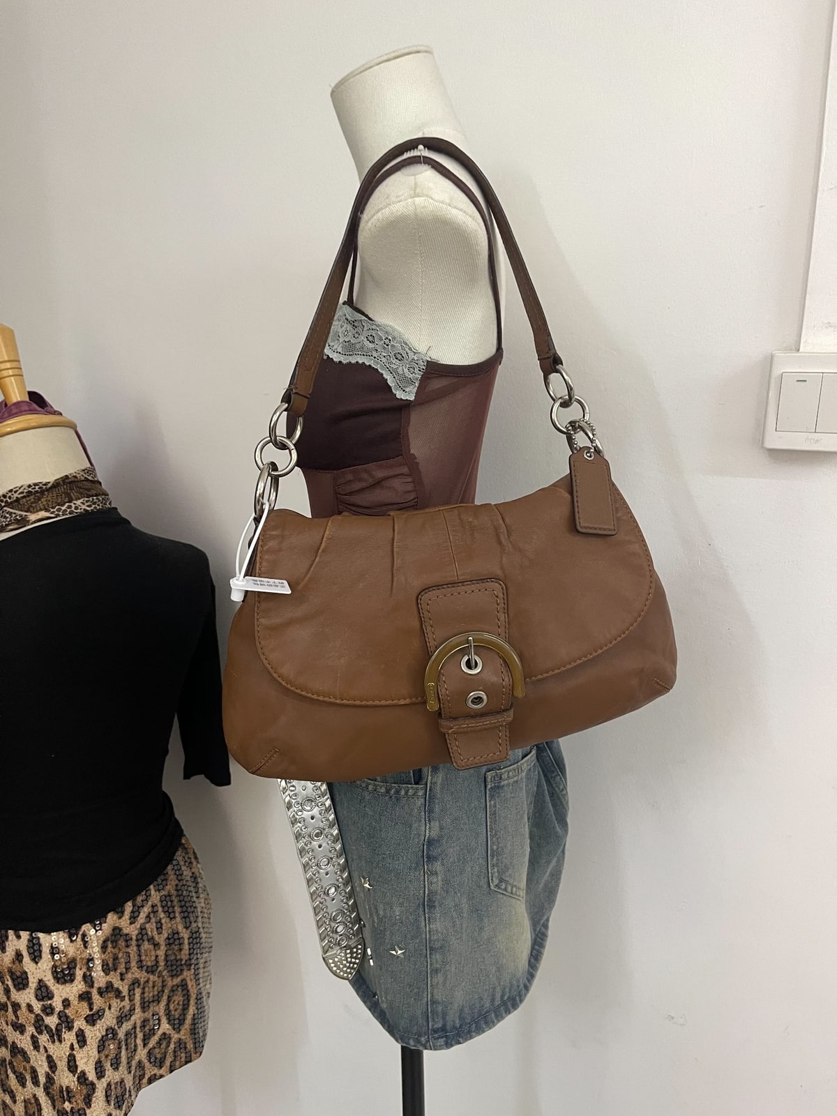 Vintage Coach Tan Buckle Shoulder Bag 7