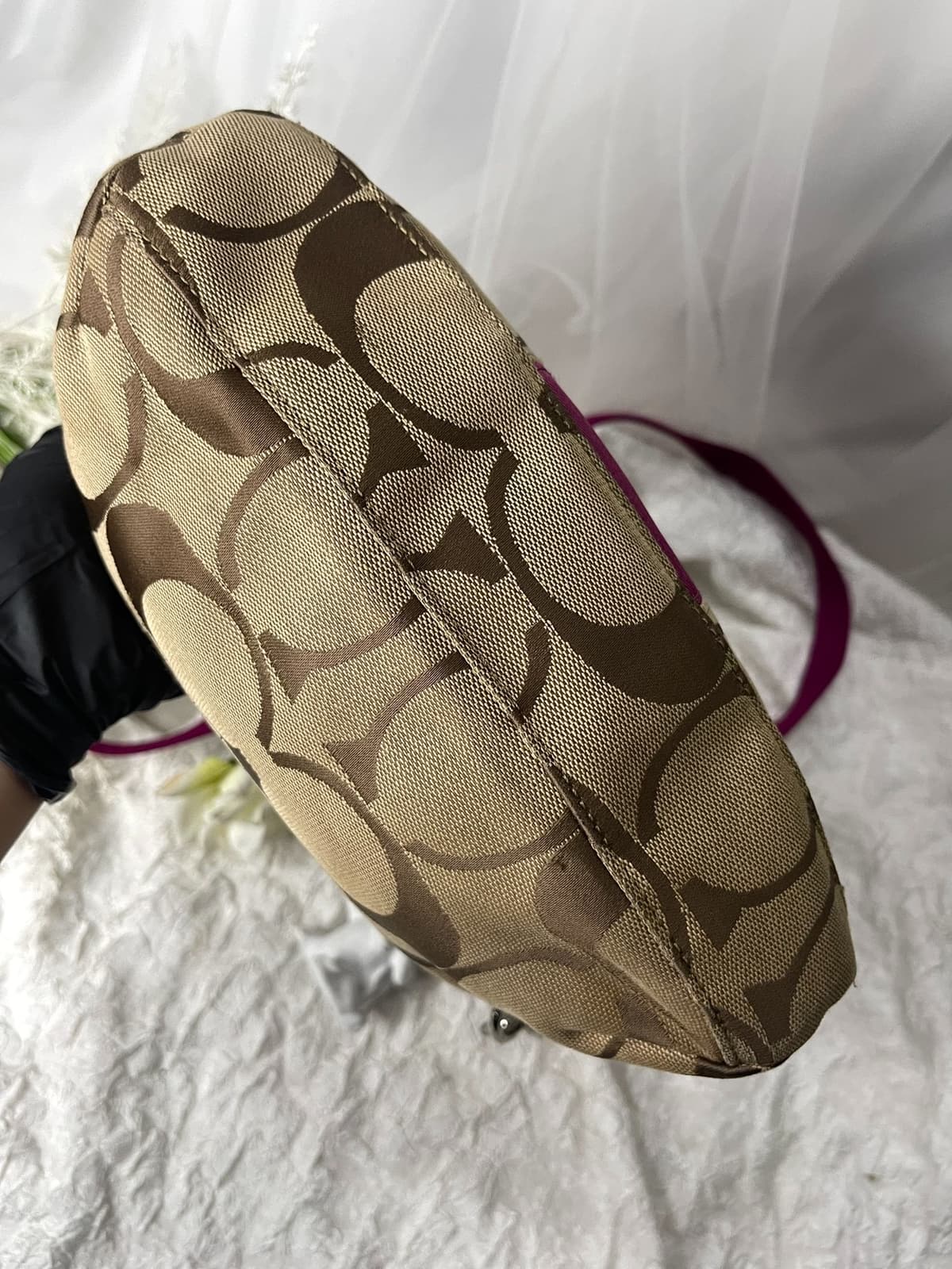 Vintage Coach Pink Signature Crossbody Bag 8