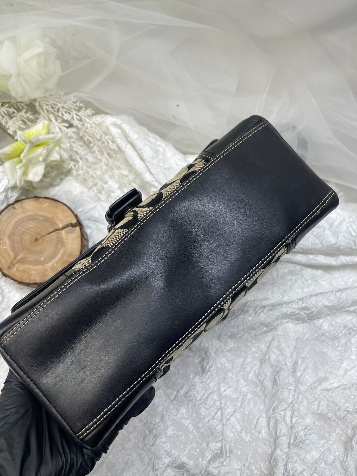 Vintage Coach Grey Signature Crossbody Bag 4