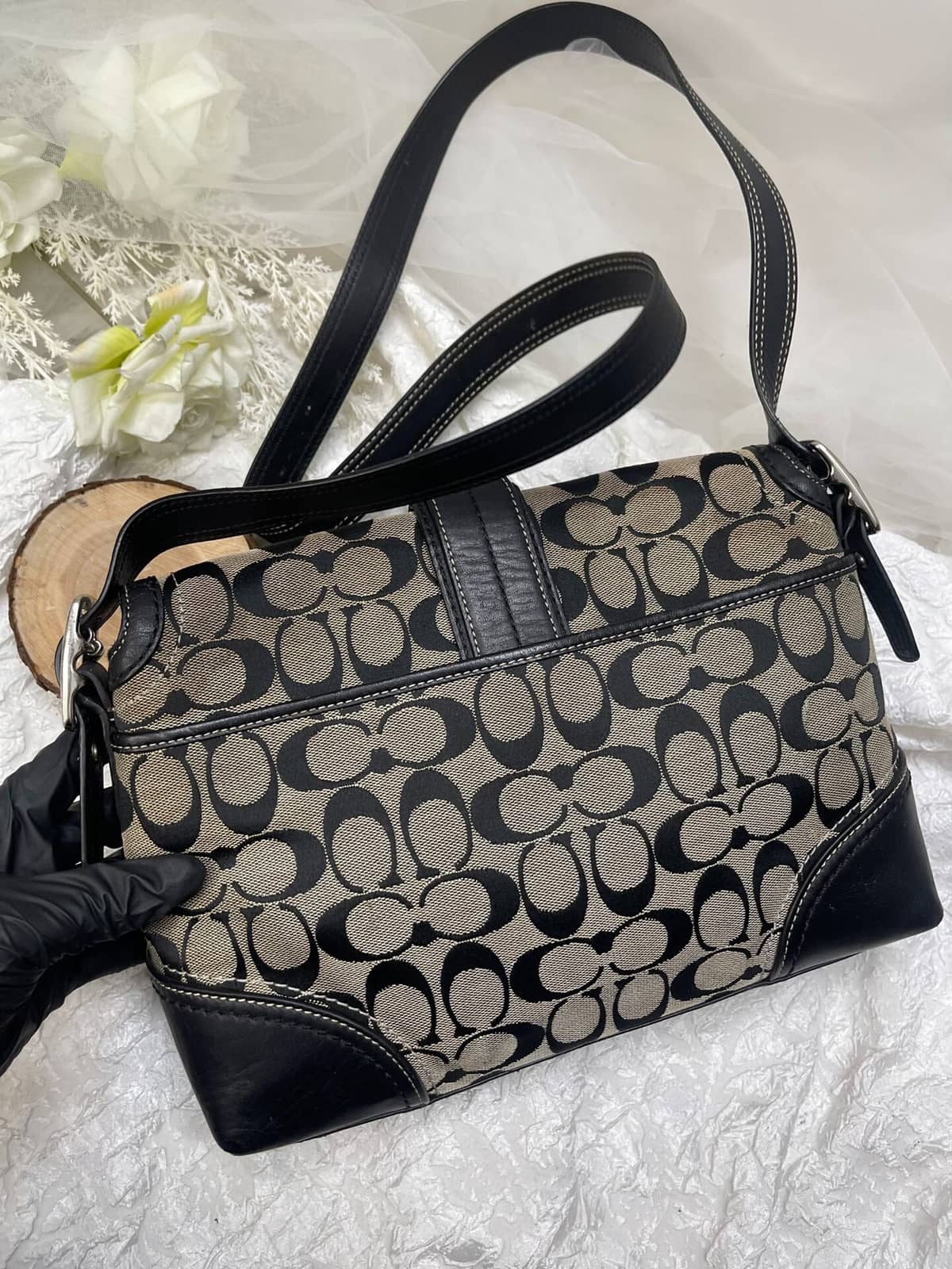 Vintage Coach Grey Signature Crossbody Bag 8