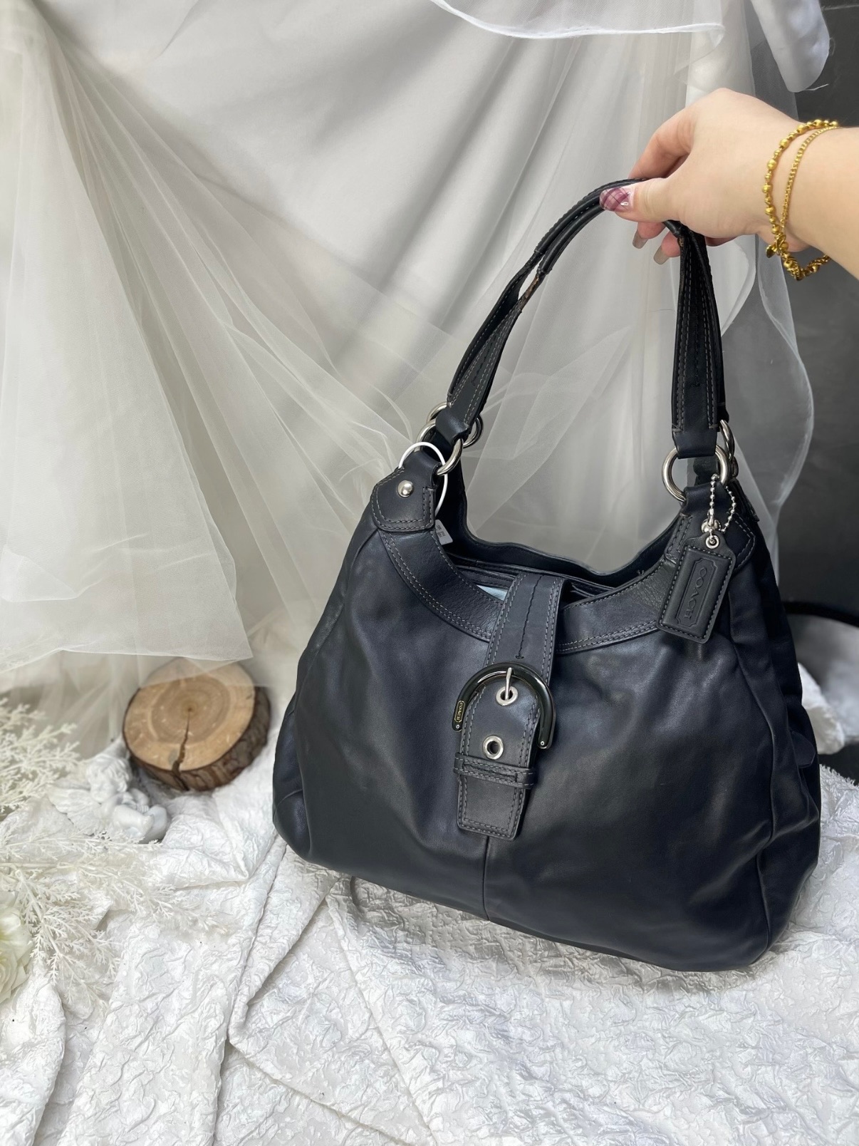 Why Japan Has So Many Second-Hand Luxury Bags