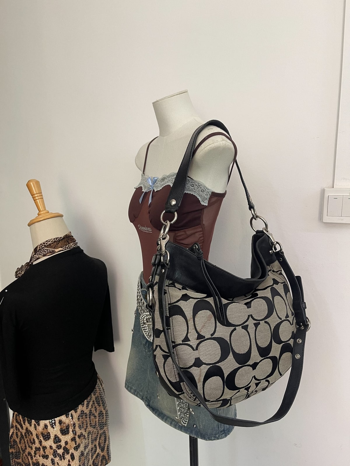 Vintage Coach Grey Signature Hobo Bag 8