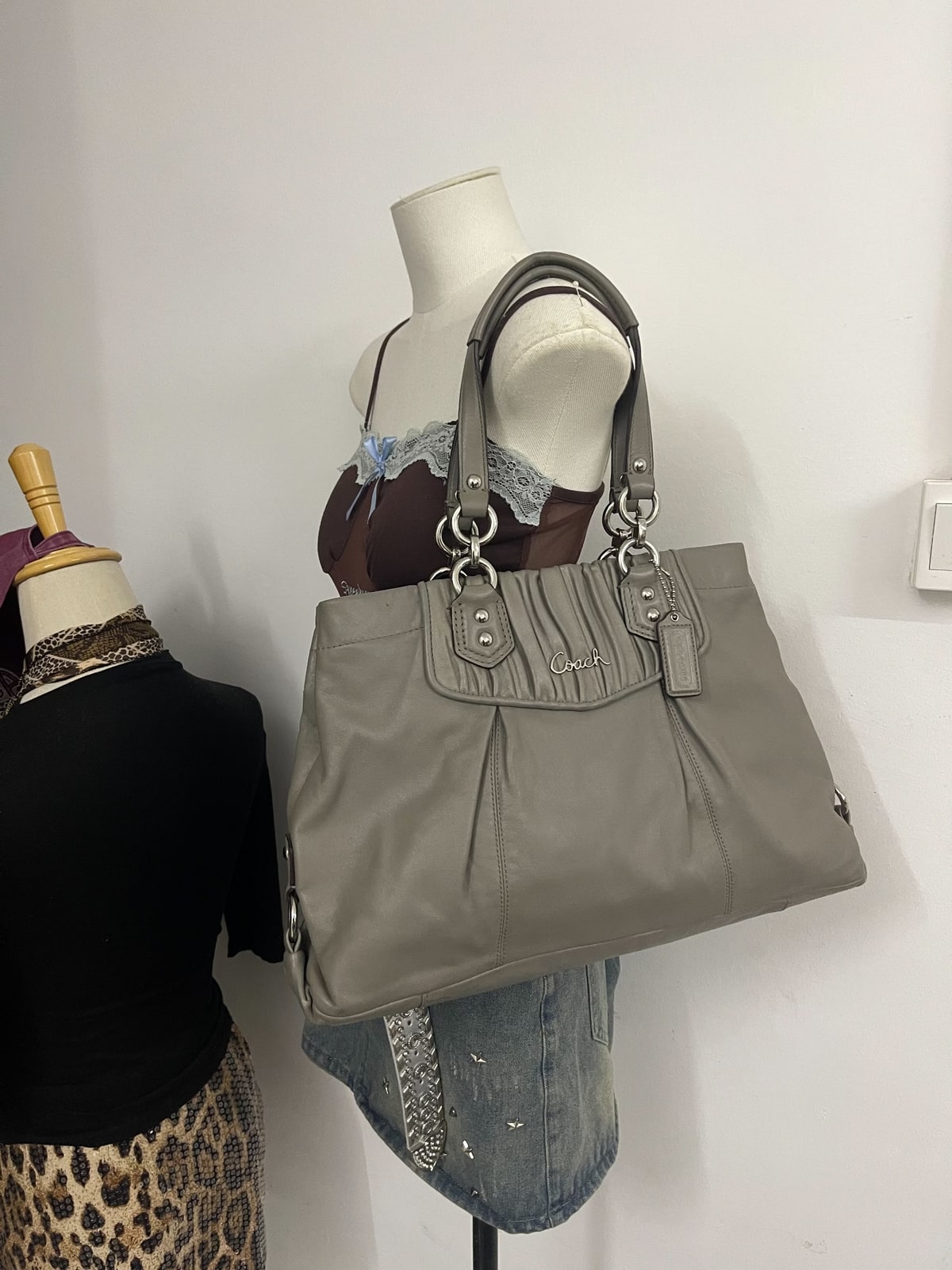 Vintage Coach Grey Pleated Tote Bag 8