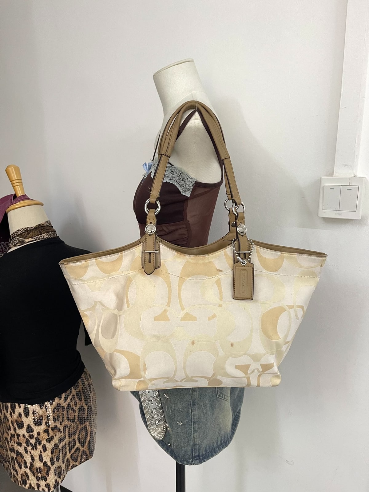 Vintage Coach Cream Iridescent Tote Bag 7