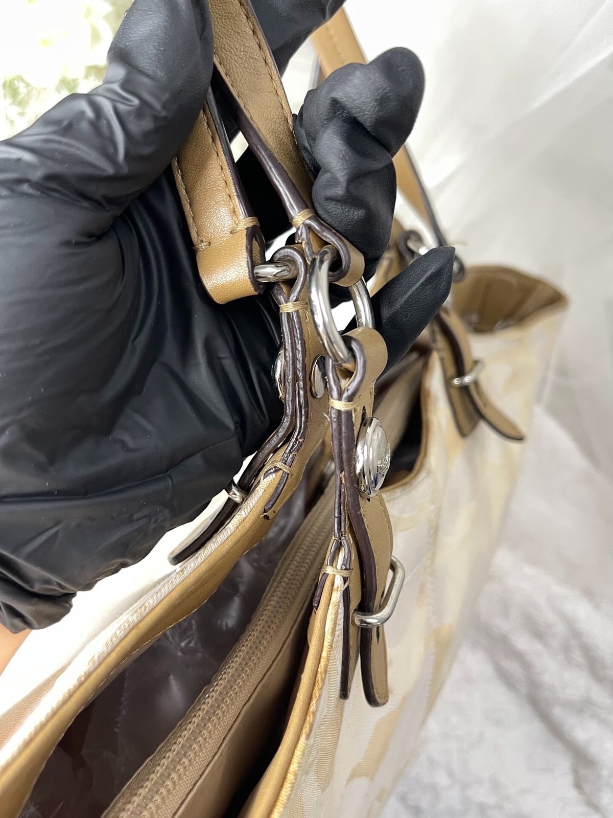 Vintage Coach Cream Iridescent Tote Bag 9