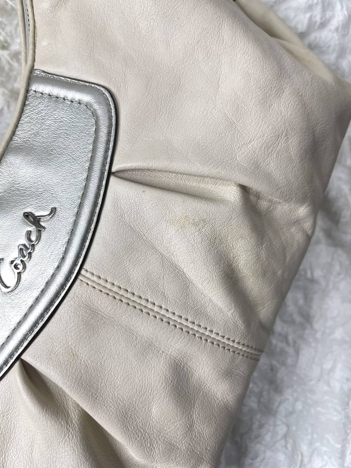 Vintage Coach Cream Leather Hobo Bag 2