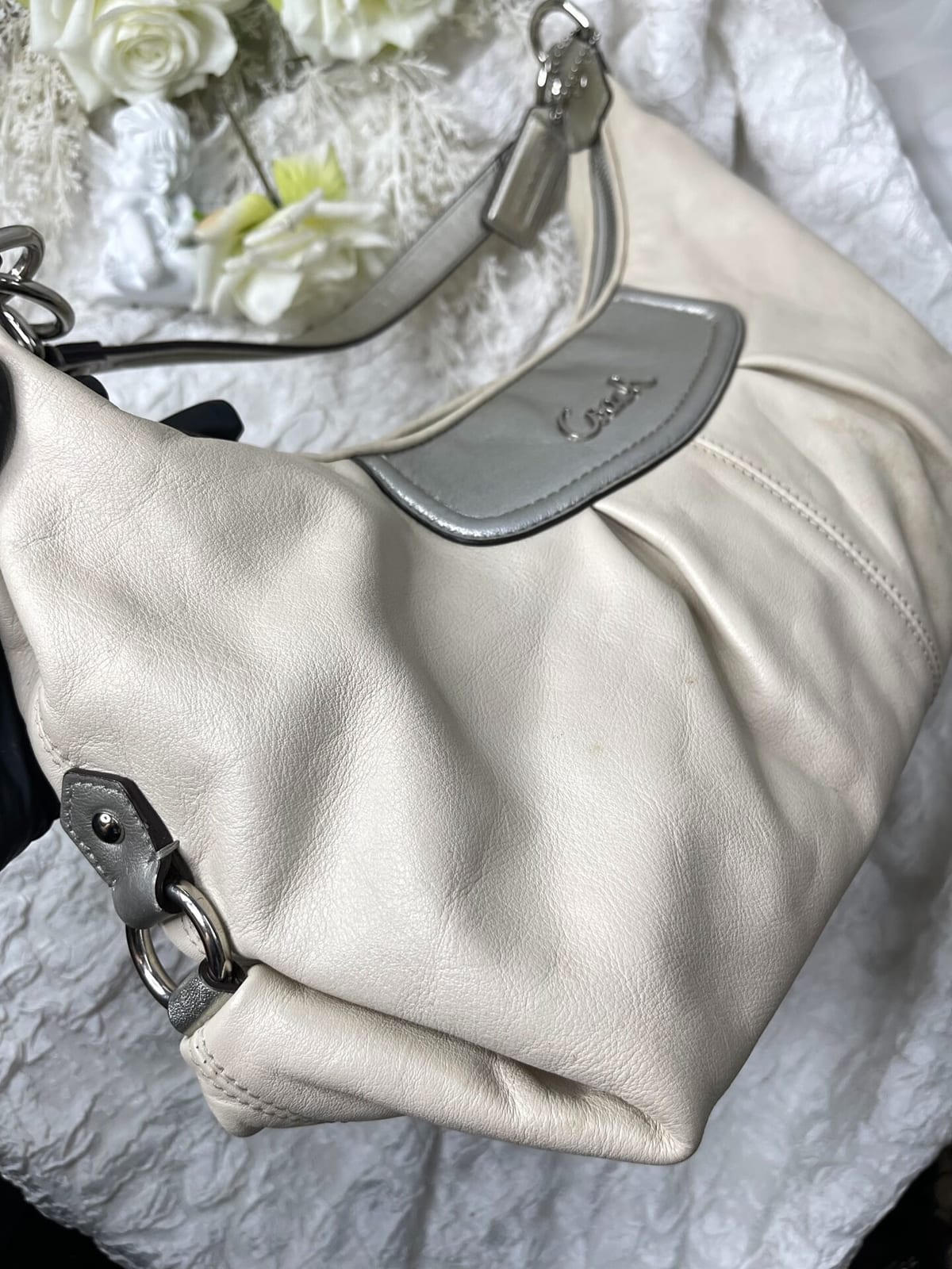 Vintage Coach Cream Leather Hobo Bag 3