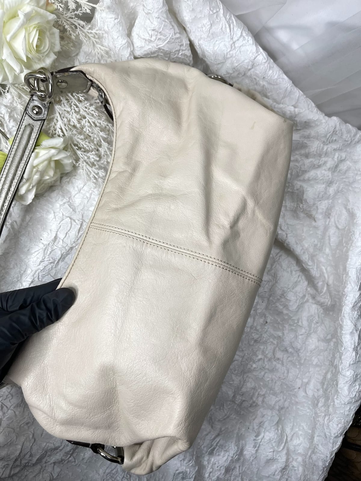Vintage Coach Cream Leather Hobo Bag 8