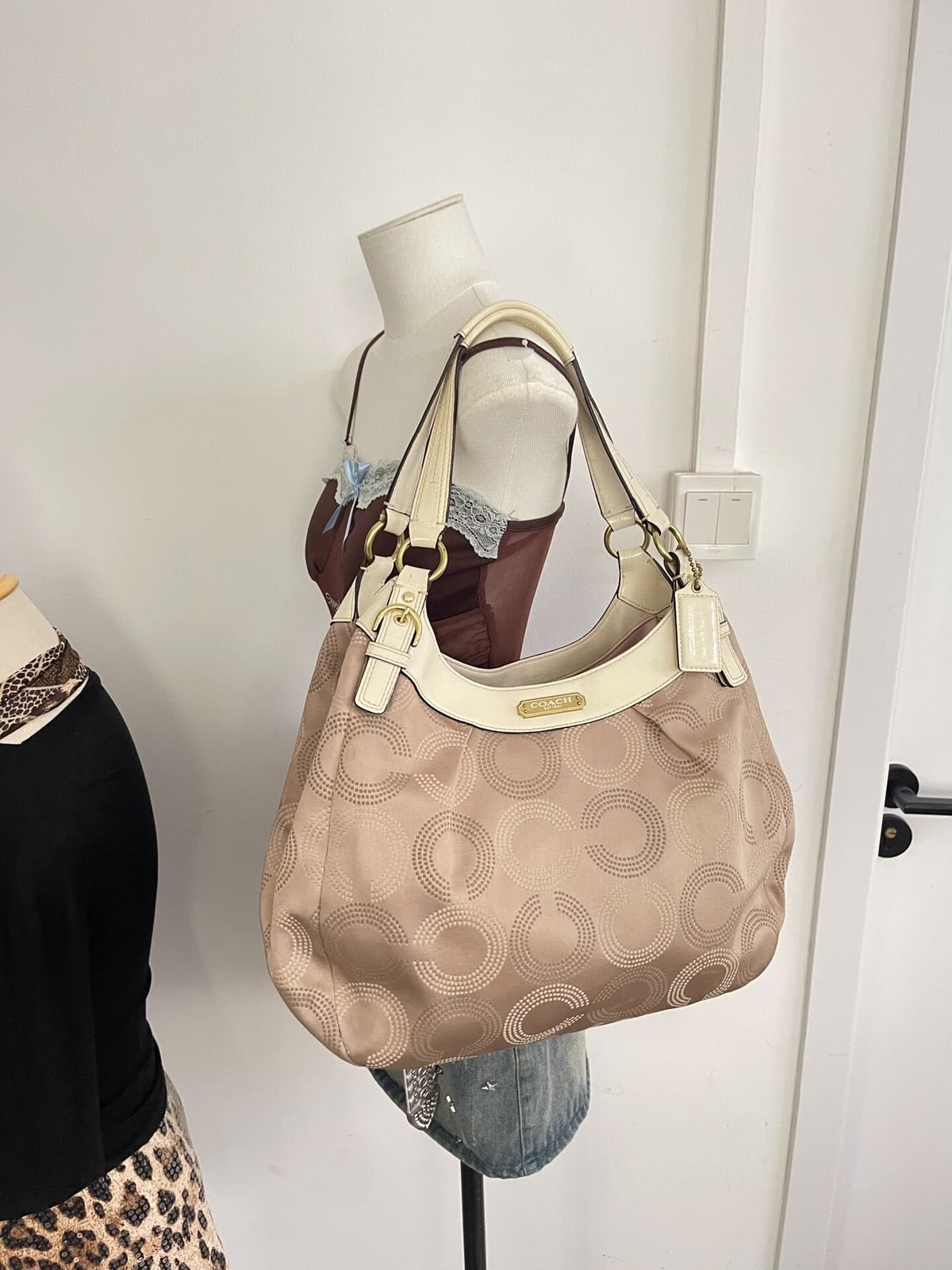Vintage Coach Pink Op-Art Shoulder Bag 9