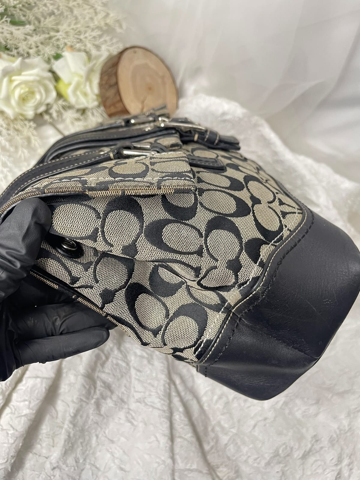 Vintage Coach Grey Signature Shoulder Bag 3