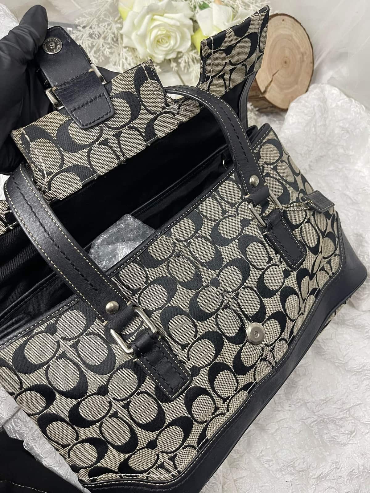 Vintage Coach Grey Signature Shoulder Bag 6