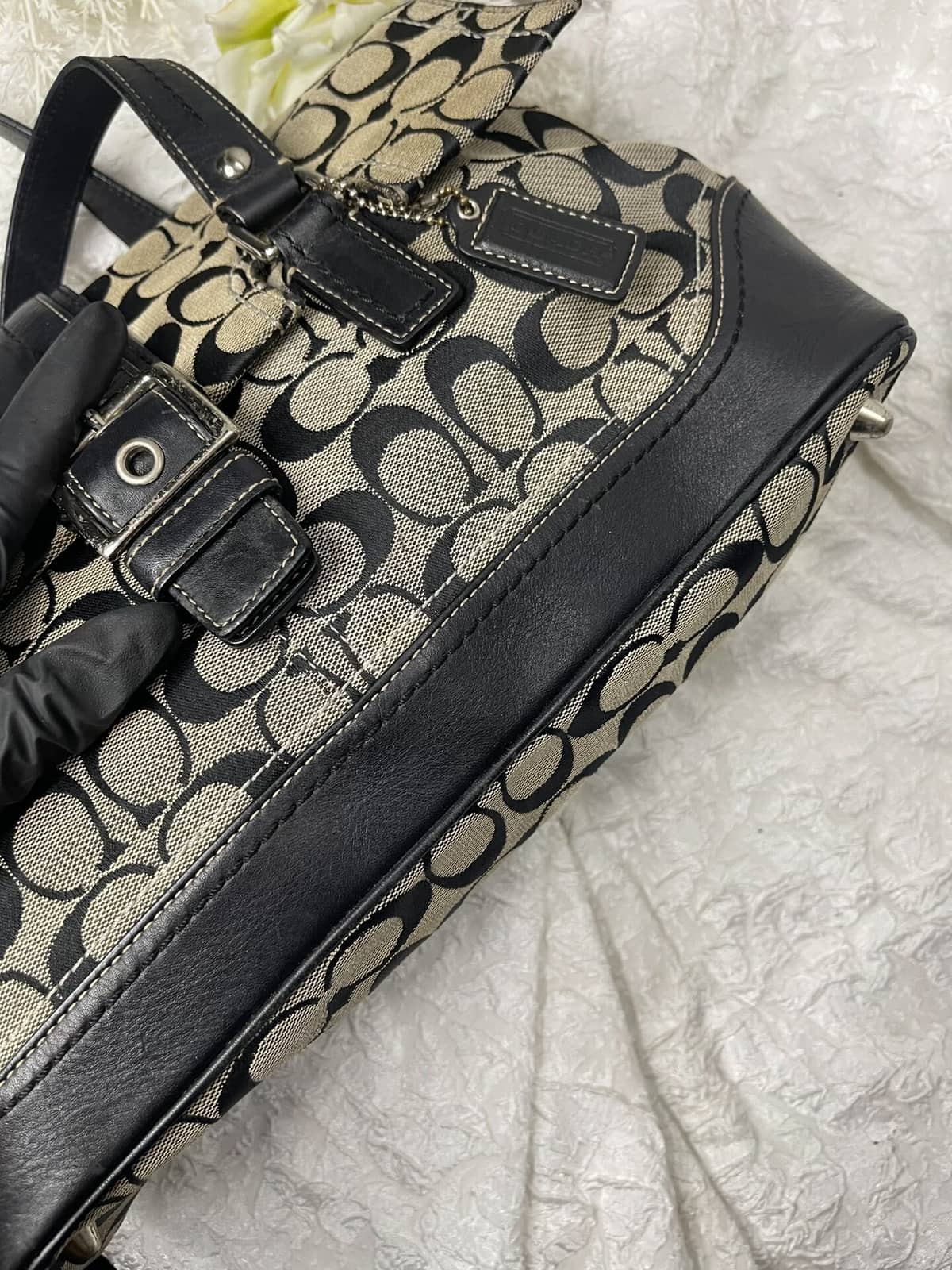 Vintage Coach Grey Signature Shoulder Bag 7