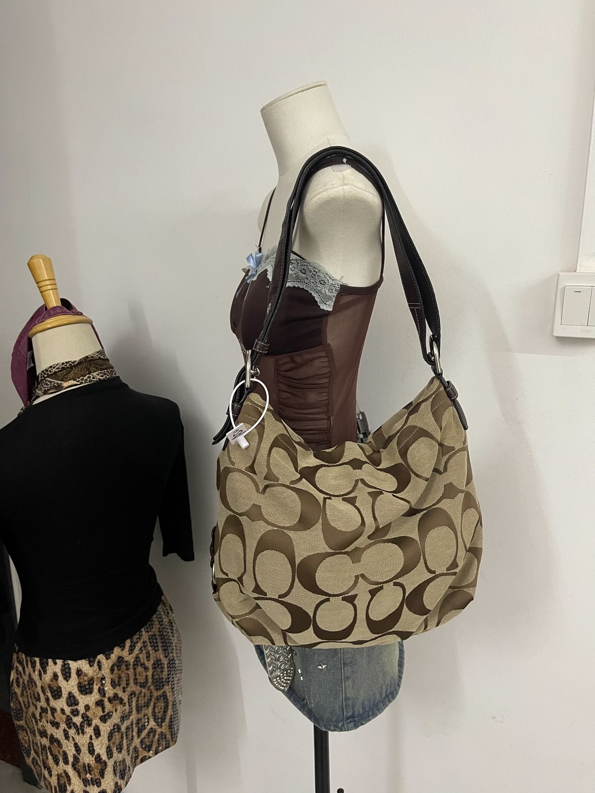 Vintage Coach Brown Signature Shoulder Bag 6